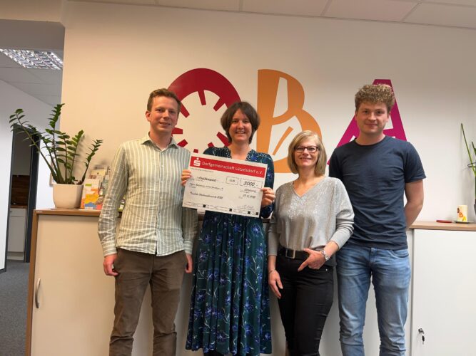 Spendenübergabe nach Weihnachtsmarkt 2025 Lützelsdorf